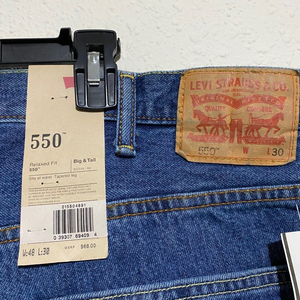 Levis 550 Relaxed Fit Tapered Leg Jeans Mens 48x30 Big & Tall Medium Wash Blue
